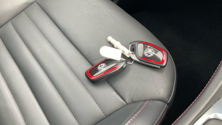 MG Hs 1.5 T-GDI PHEV Exclusive 5dr Auto Hatchback